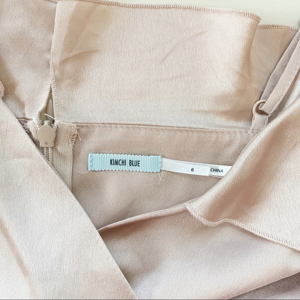 Kimchi blue champagne silky romper - Picture 4 of 9